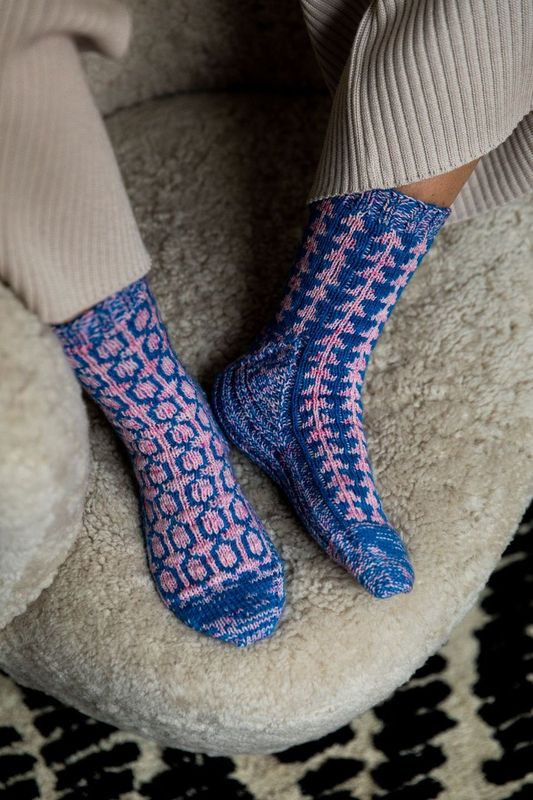 52 Weeks of Socks Accessories - Laine Laine