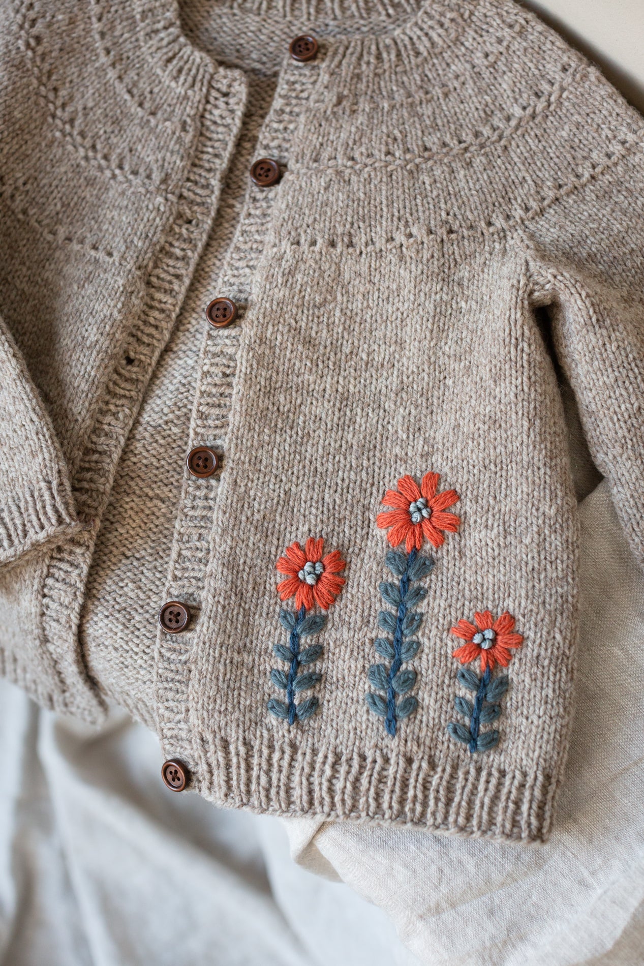 Embroidery on Knits by Judit Gummlich Laine