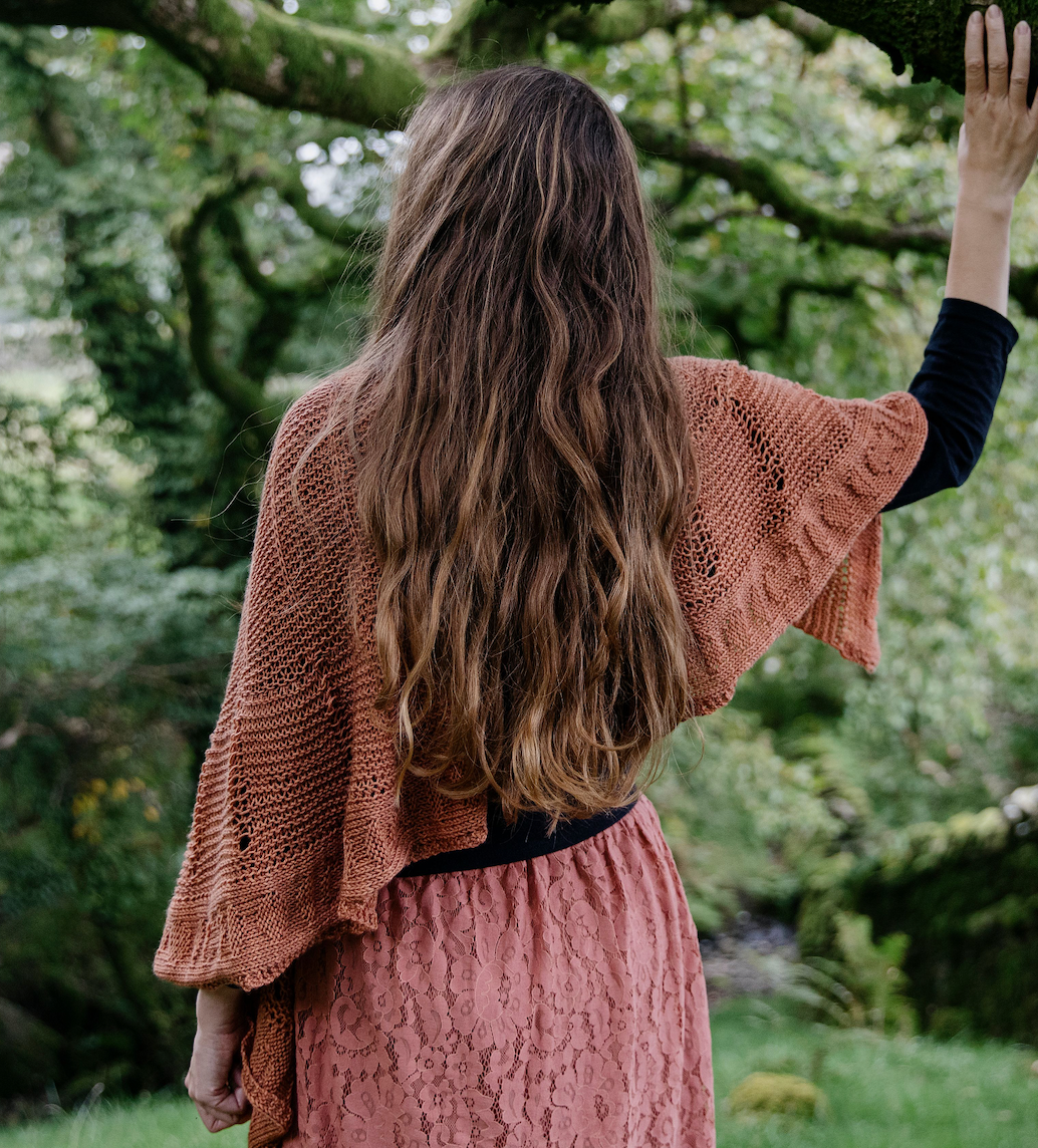 A Little Book of Moon-Inspired Shawls by Pauliina Kuunsol Laine