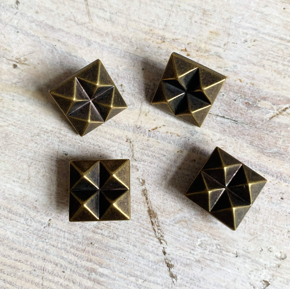 12mm - Bronze with Raised Points TextileGarden