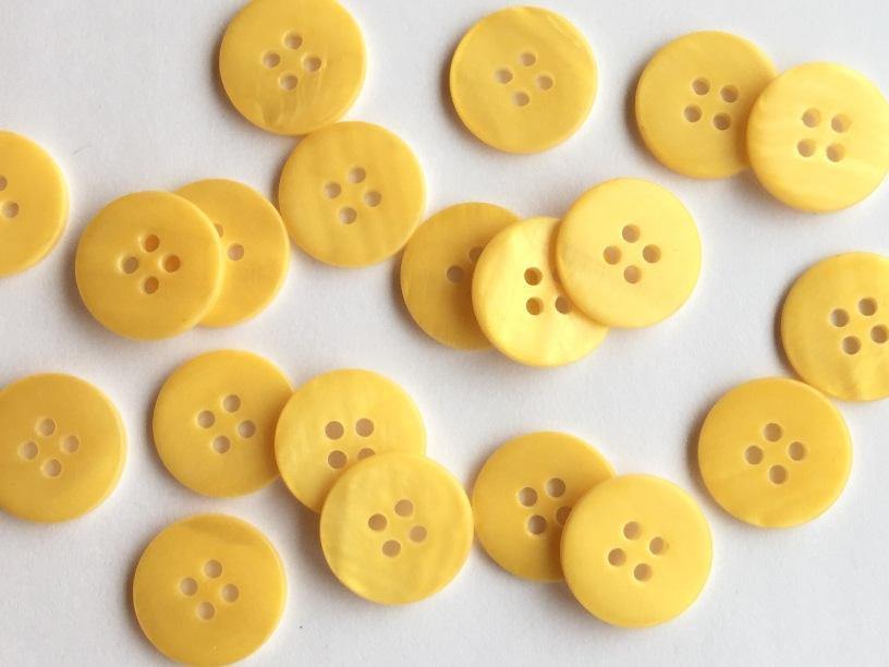 15mm - Matt Yellow River Shell TextileGarden