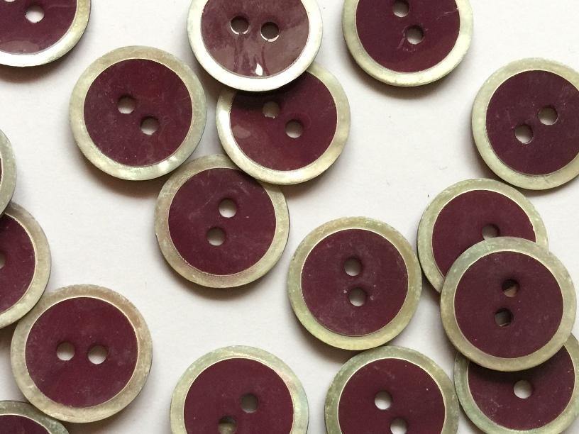 18mm - Dark Purple Glossy, Natural Shell Edge TextileGarden