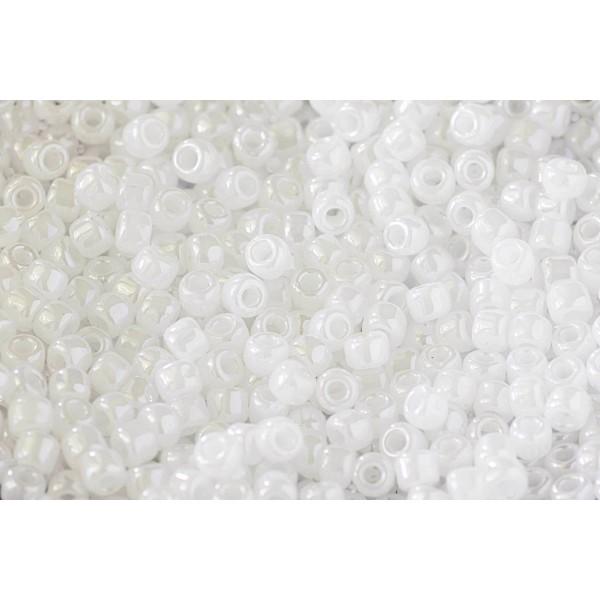 Size 8 Glass Seed Beads Debbie Abrahams Beads