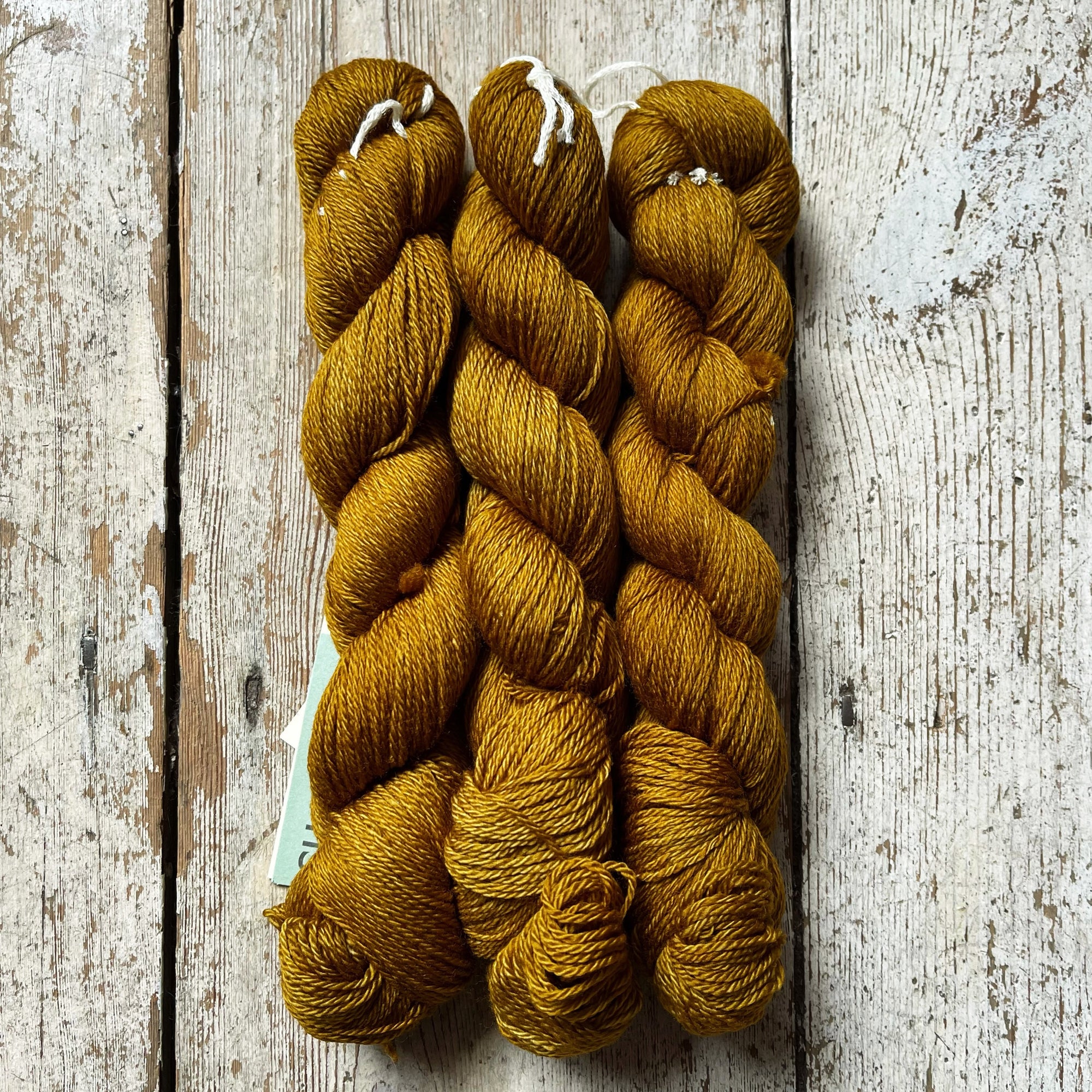 16 Fingering Urth Yarns