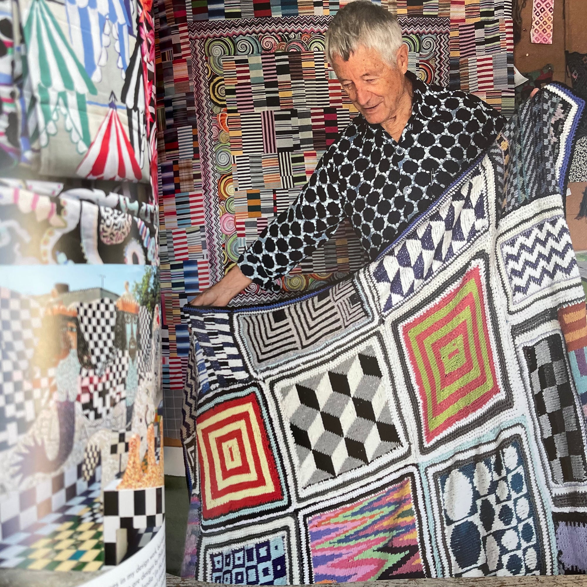 Kaffe Fassett in the Studio: Behind the Scenes with a Master Colorist Search Press