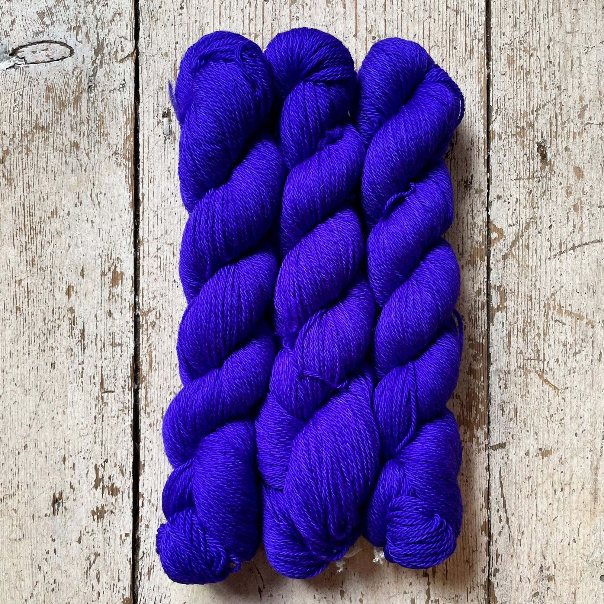 16 Fingering Urth Yarns