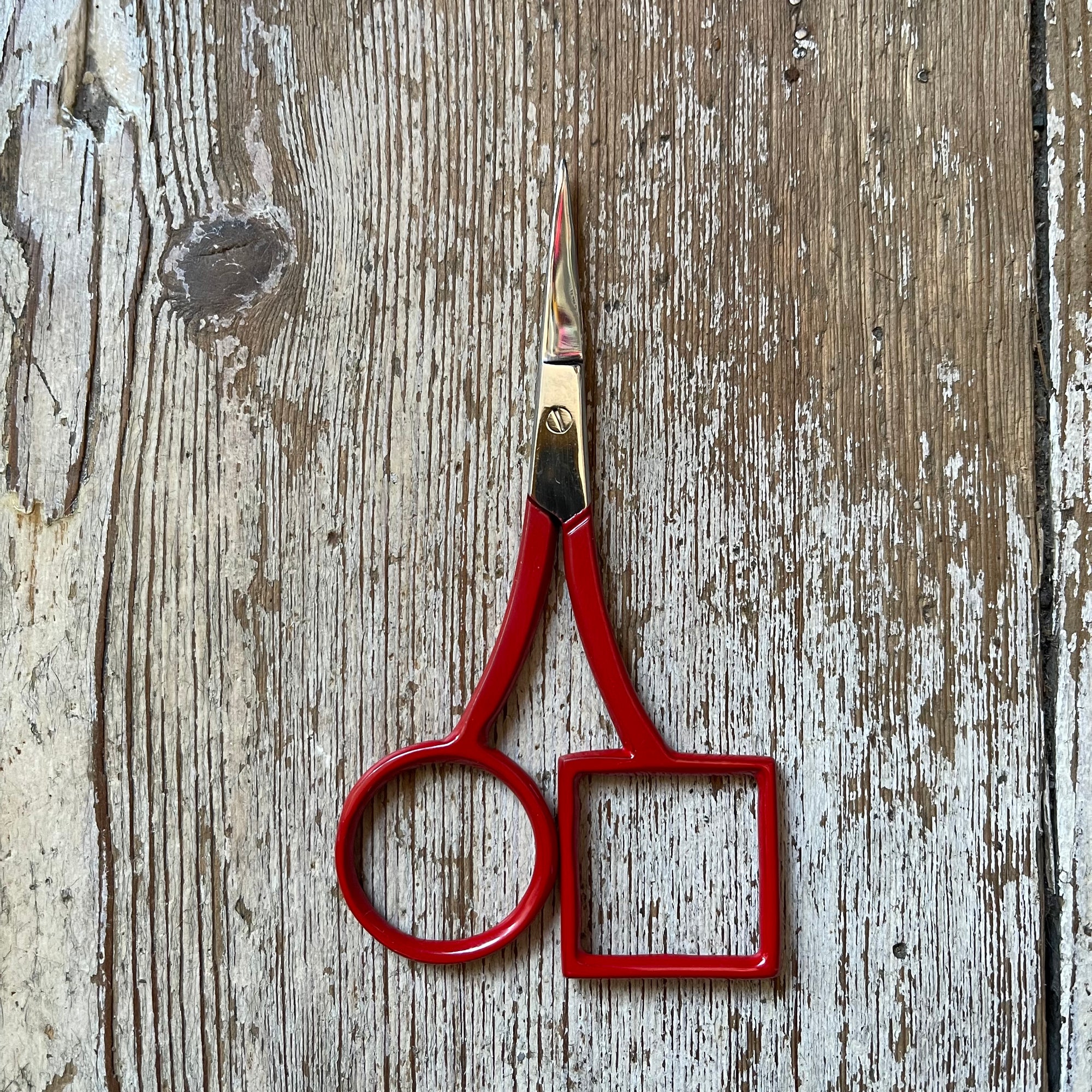 Circle Square Scissors Kelmscott Designs