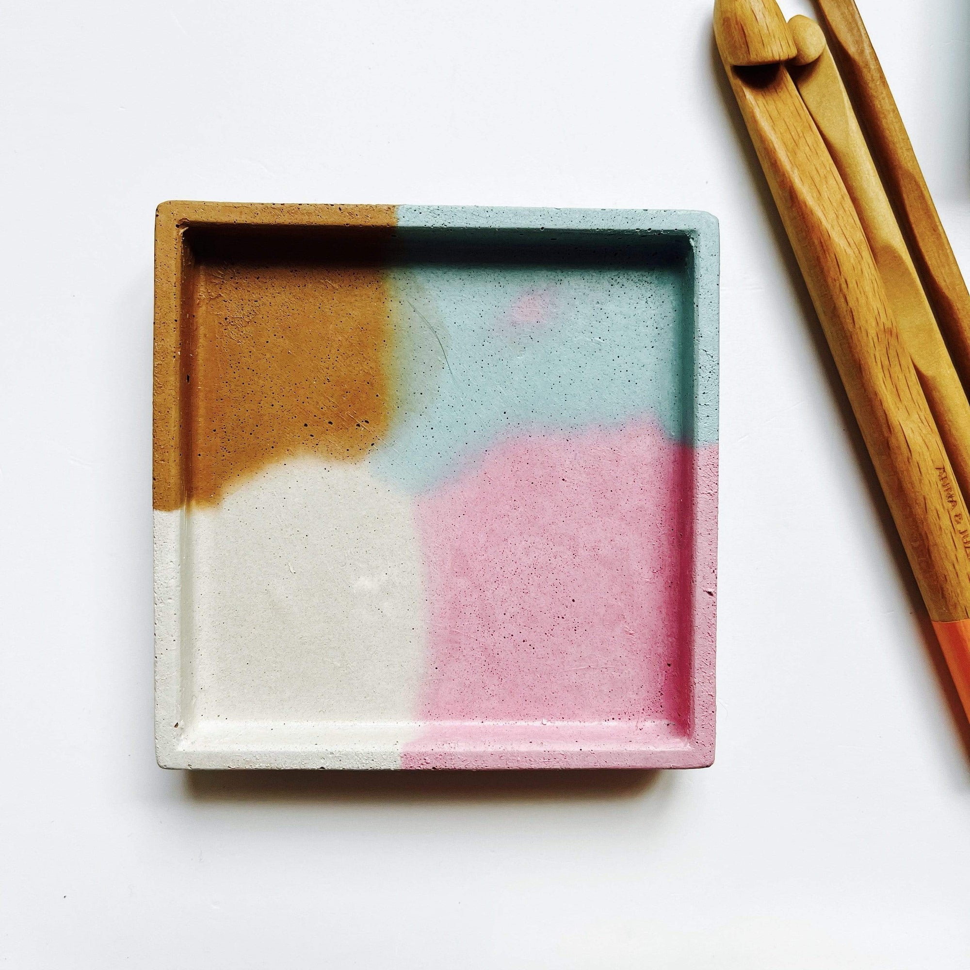 Magnetic Concrete Dish - Square Studio Emma