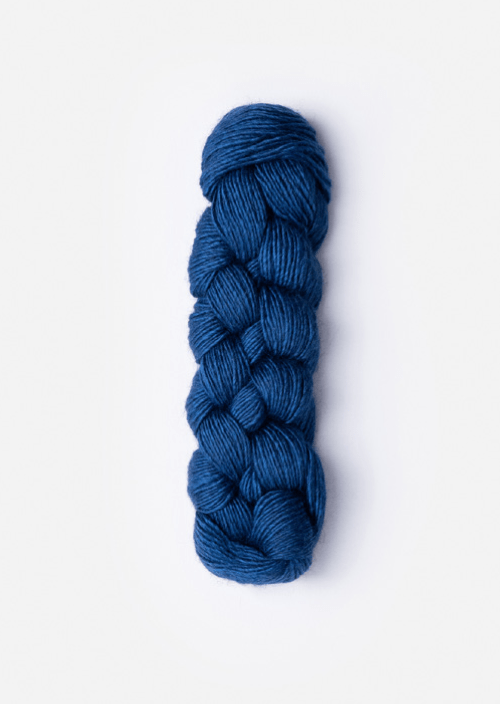 SUPER SALE! lot of 2024 6 electric blue spektacular yarn