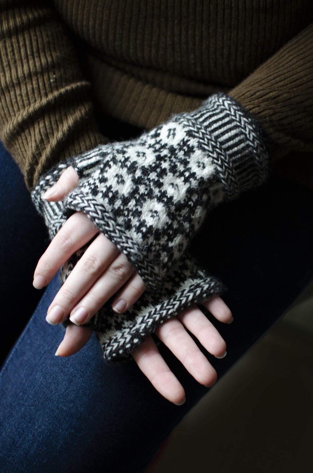 Narbeth Mitts Pattern by Aleks Byrd Walcot Yarns