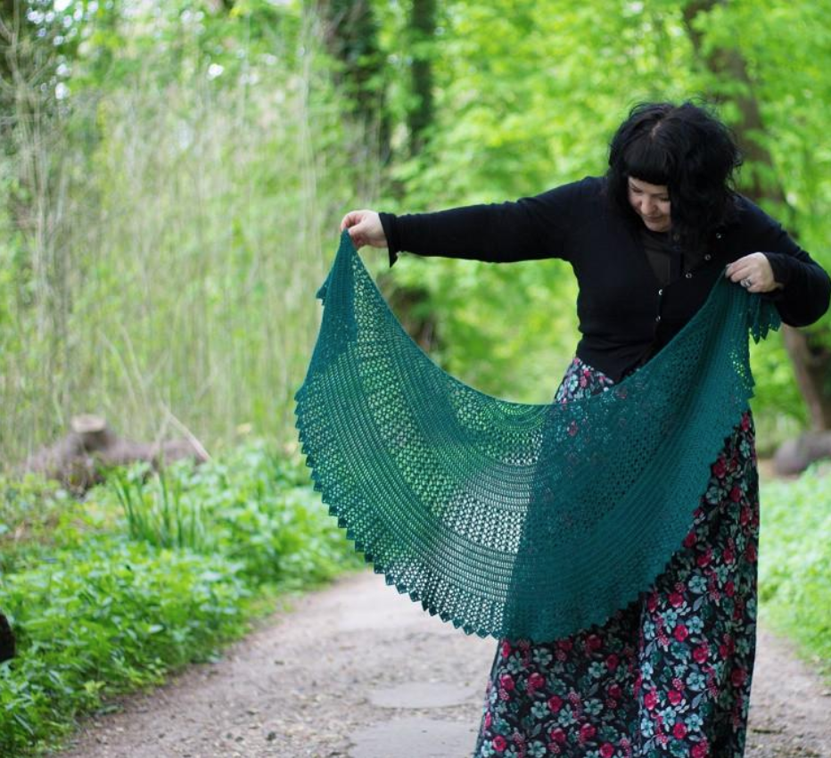 Nerida Shawl CROCHET Pattern Anna Nikipirowicz