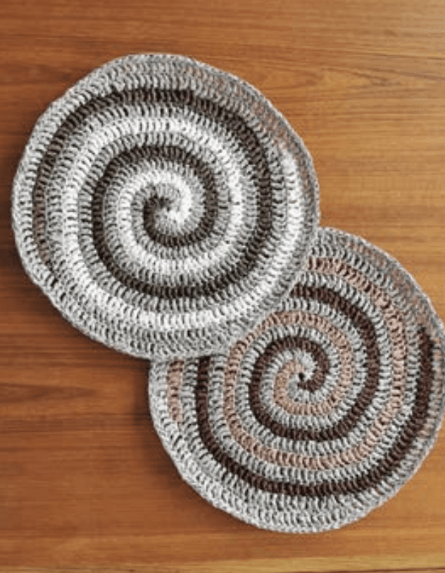 RAFFIA YARN —  - Yarns, Patterns and Accessories