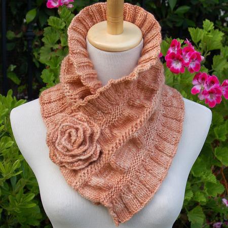 Ruffled &amp; Ruched Scarf Pattern tribeyarns