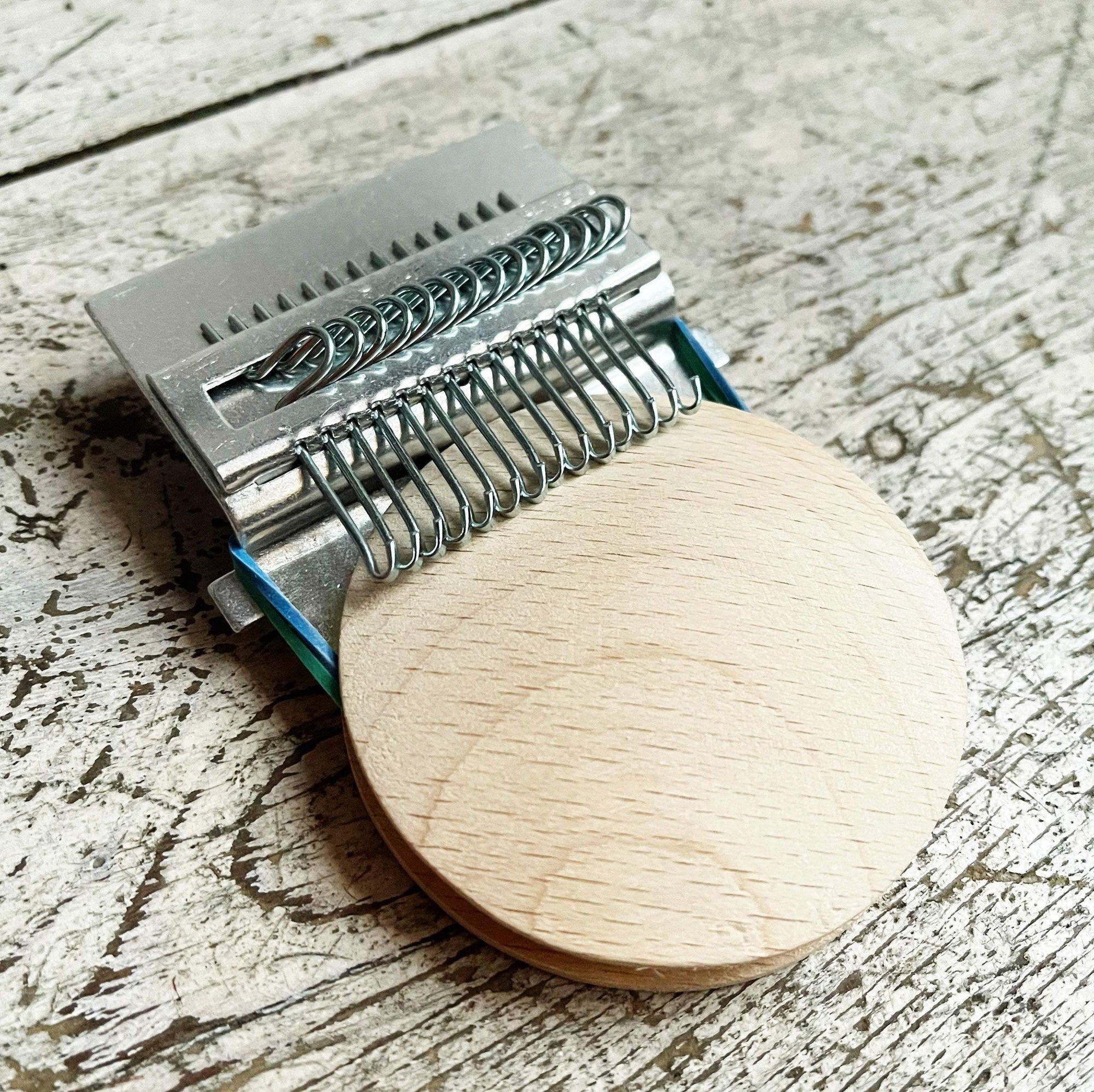 Small Loom (Speedweve Replica) Darning tool tribeyarns